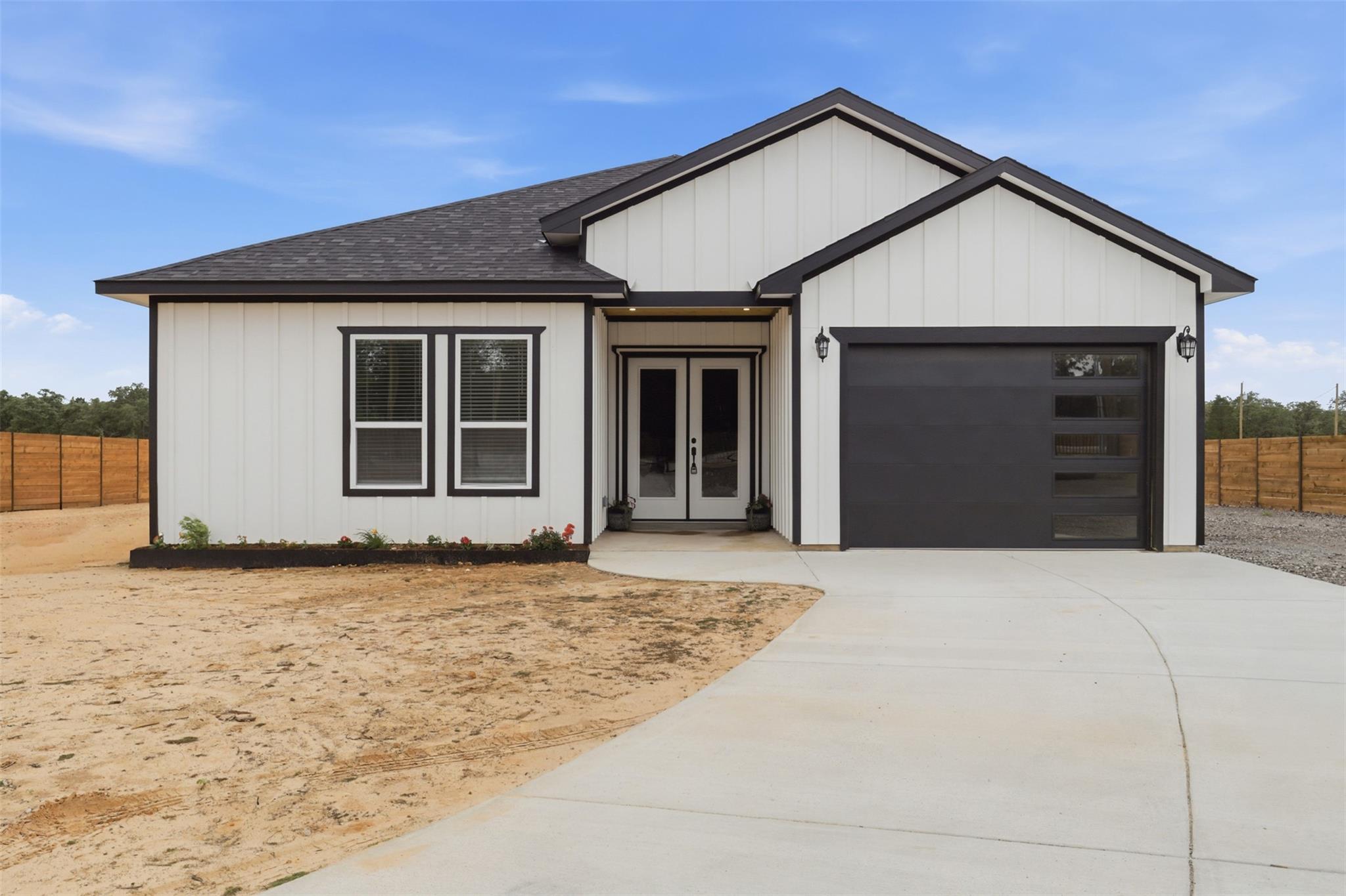 113 Los Robles Road Elgin TX 78621