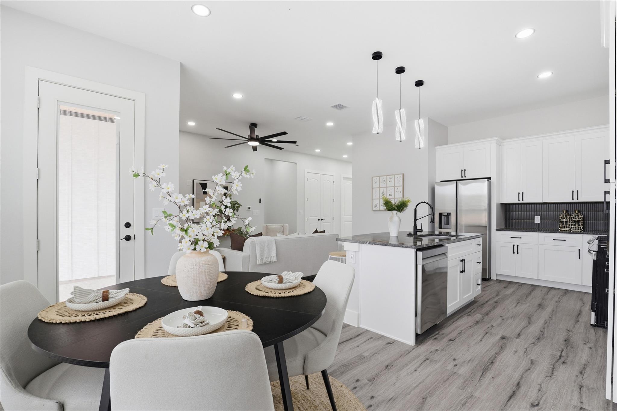 113 Los Robles Road Elgin TX 78621