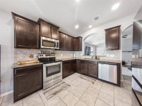 137 Hematite Lane Jarrell TX 76537