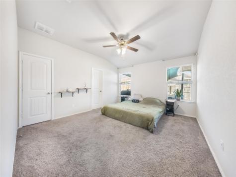 137 Hematite Lane Jarrell TX 76537