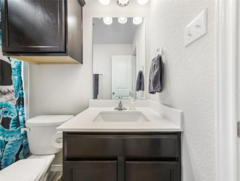 137 Hematite Lane Jarrell TX 76537