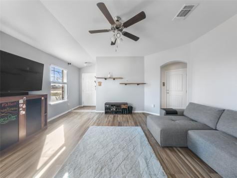 137 Hematite Lane Jarrell TX 76537