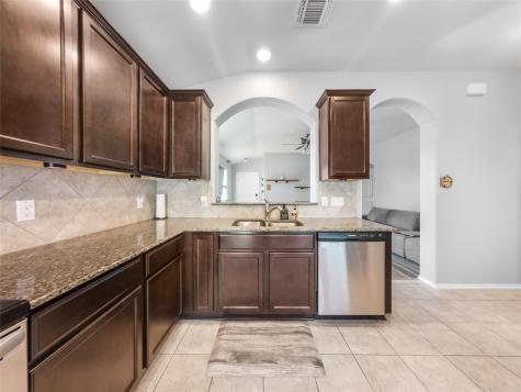 137 Hematite Lane Jarrell TX 76537