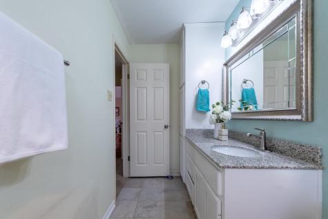 416 Village Lane Buda TX 78610