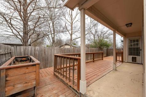 416 Village Lane Buda TX 78610