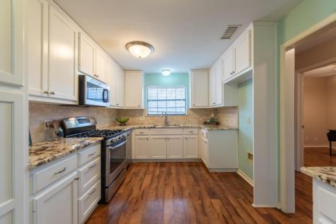 416 Village Lane Buda TX 78610