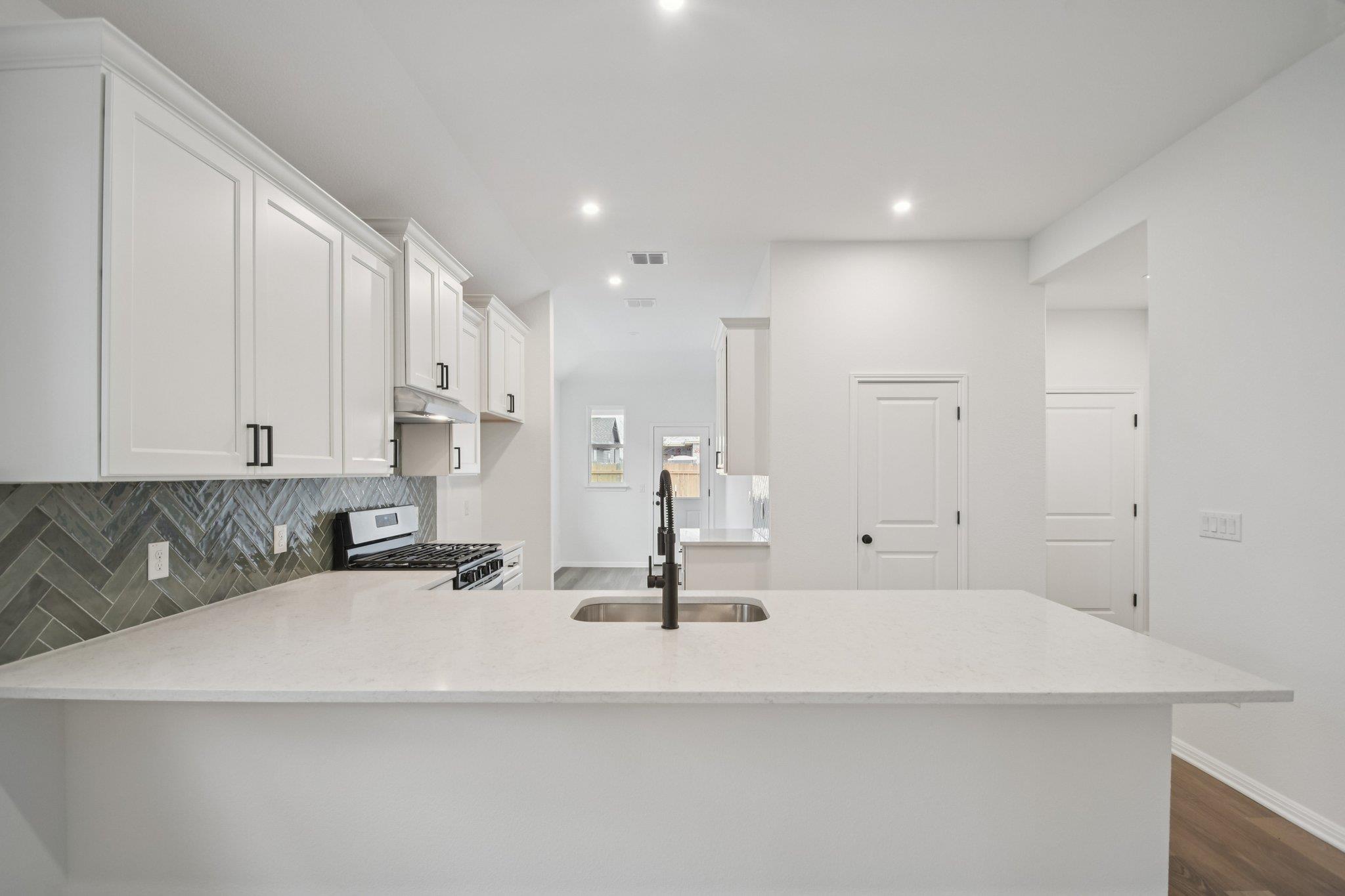 367 Porter Country Parkway Buda TX 78610