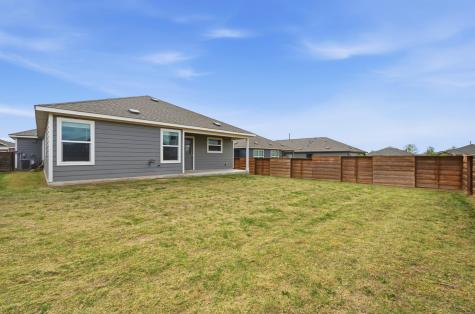 388 Barcelona Kyle TX 78640