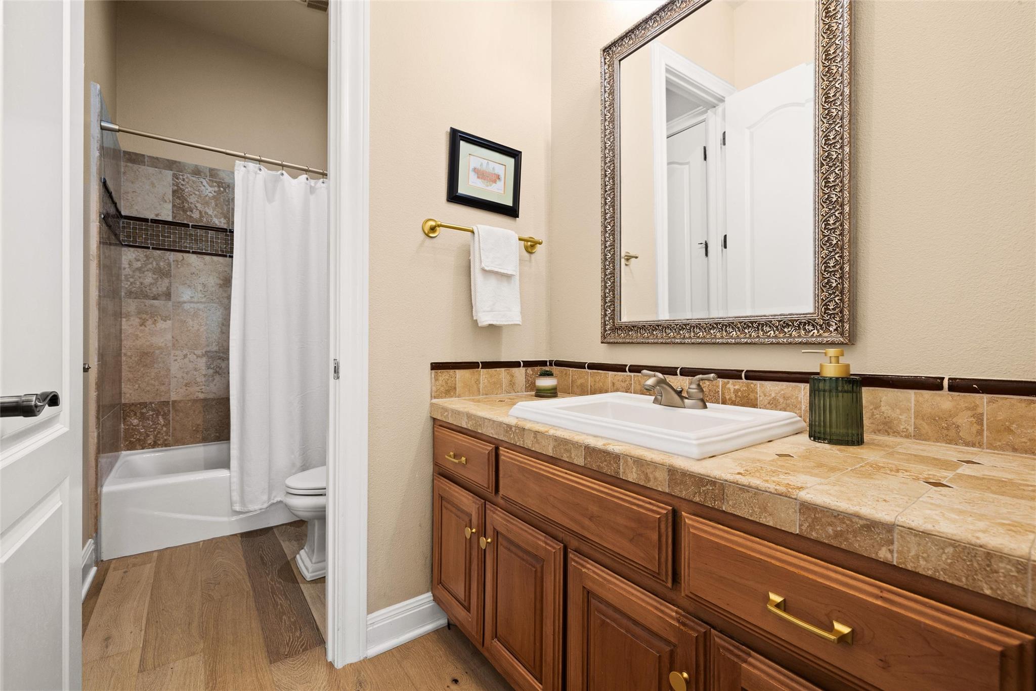 6504 Ponton Place Austin TX 78731
