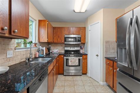 609 Wild Briar Cove Cedar Park TX 78613