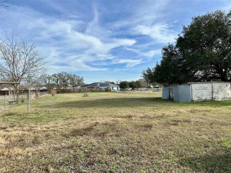 1148 Old Nails Creek Road Giddings TX 78942