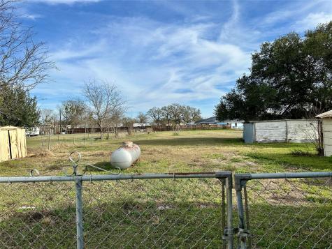 1148 Old Nails Creek Road Giddings TX 78942
