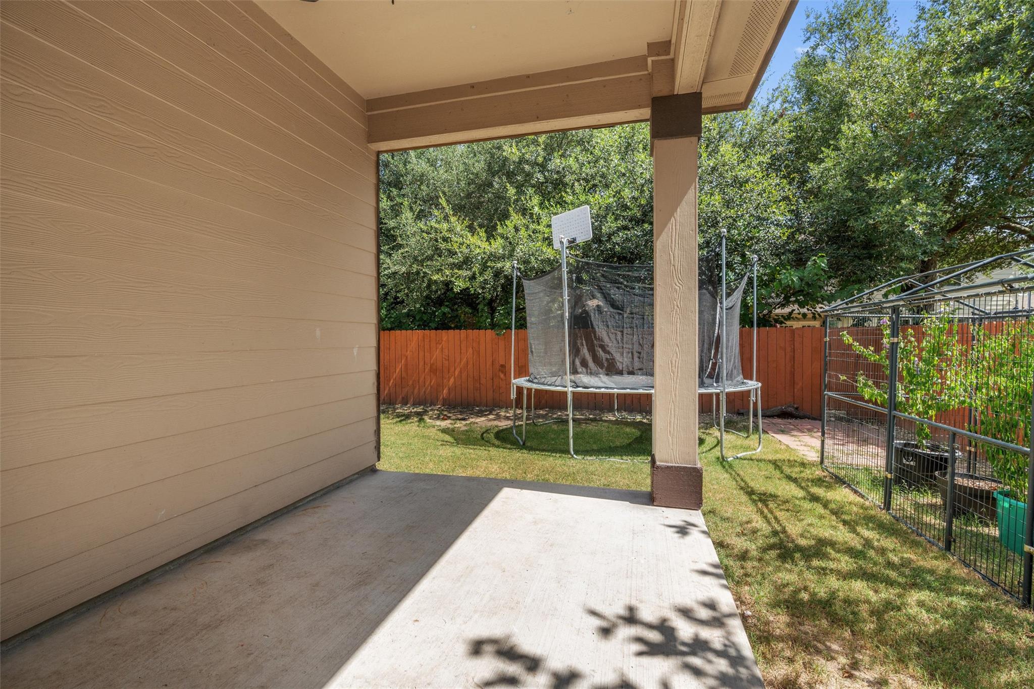 611 Big Bend Trail Taylor TX 76574