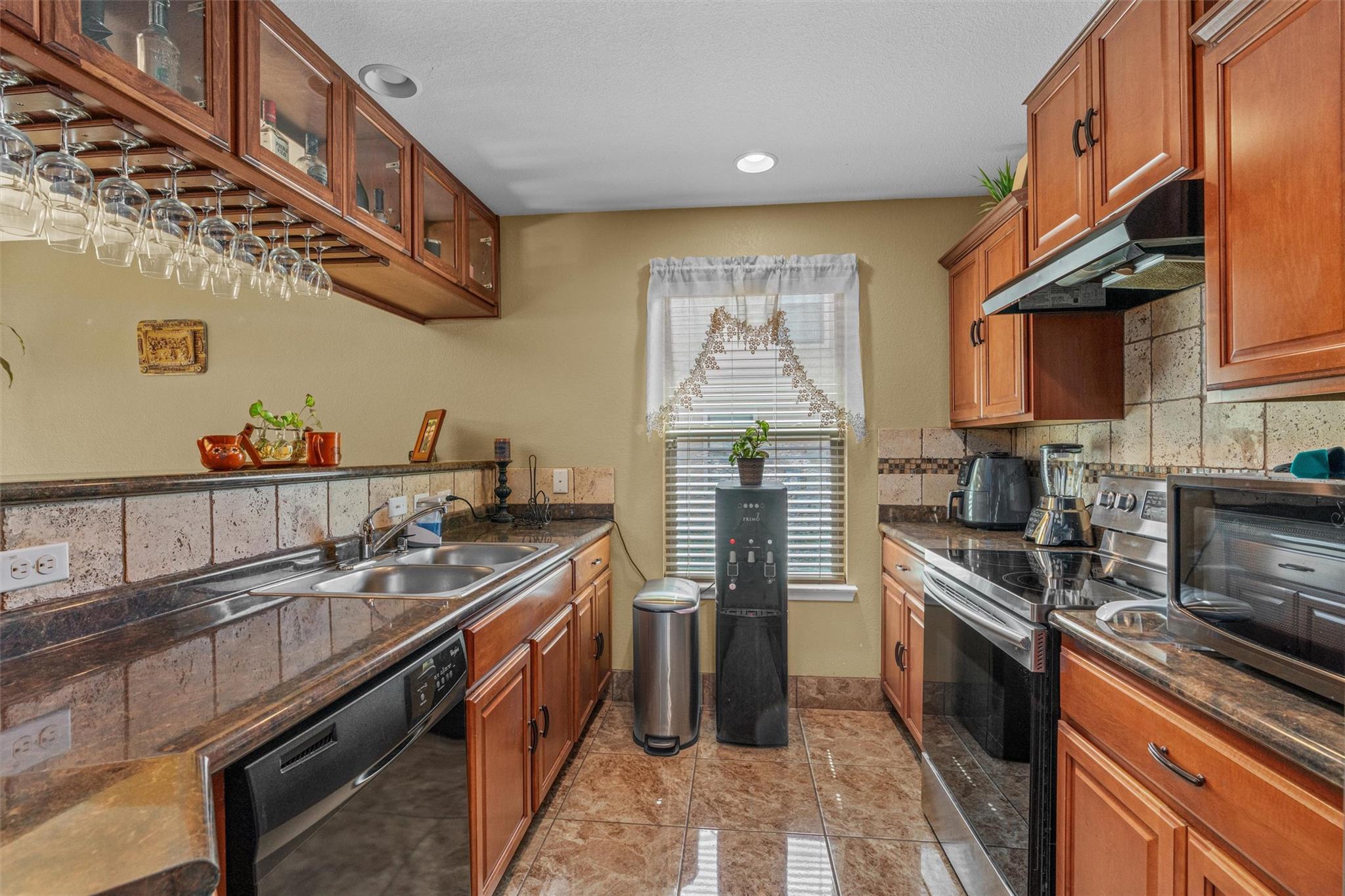 611 Big Bend Trail Taylor TX 76574