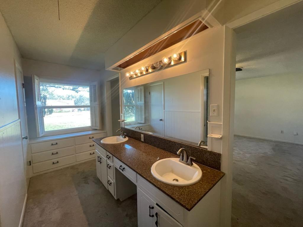 104 Skipcha Trail Lampasas TX 76550