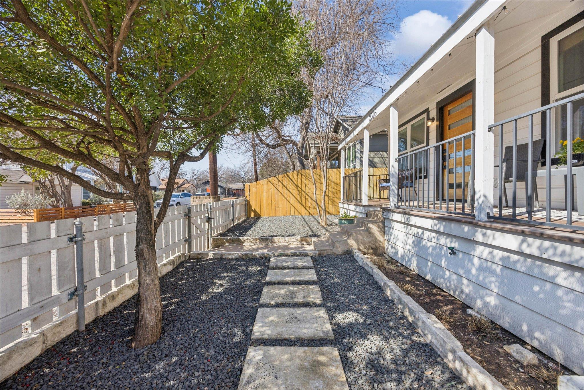 2306 Santa Maria Street Austin TX 78702