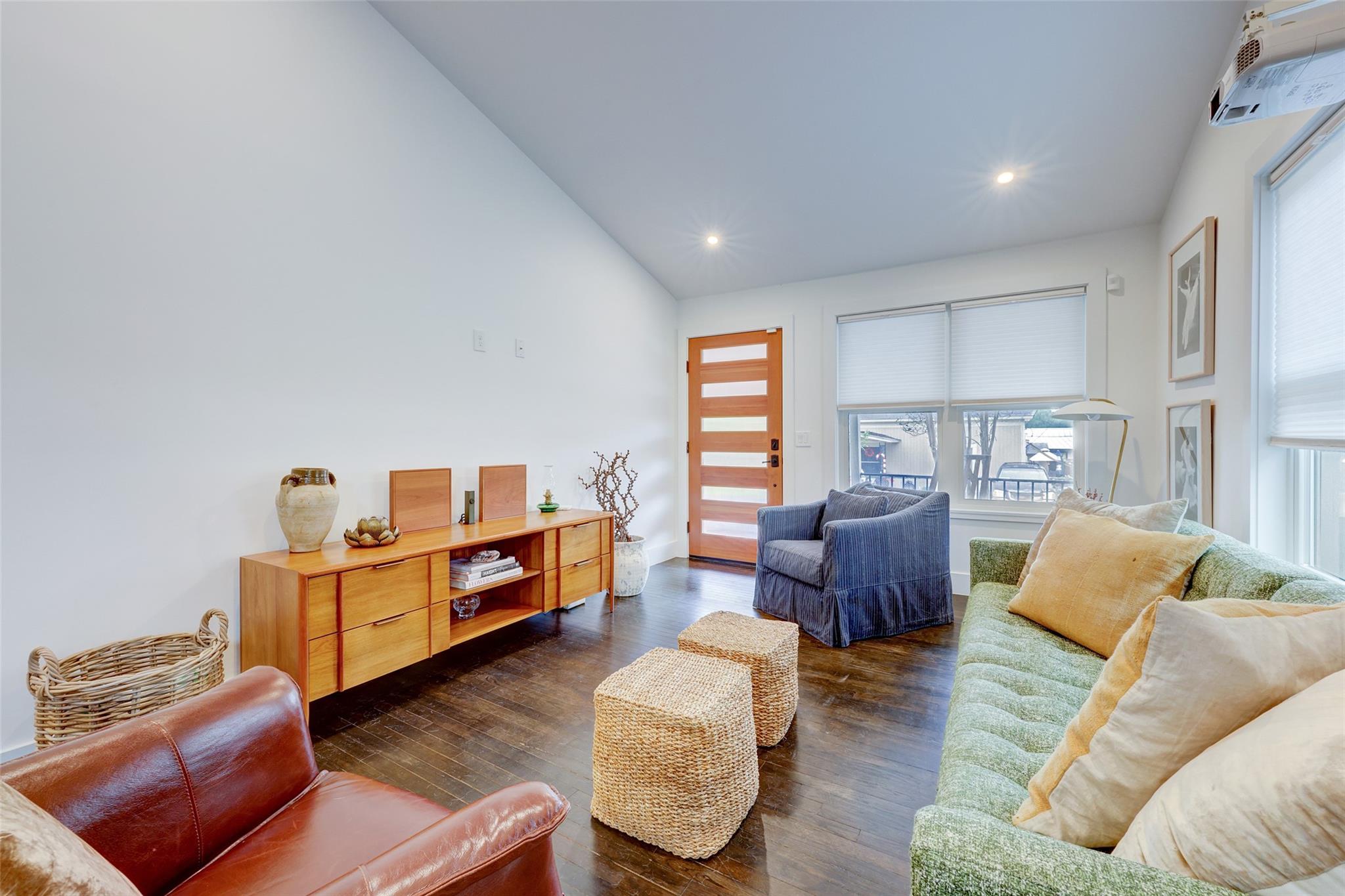 2306 Santa Maria Street Austin TX 78702