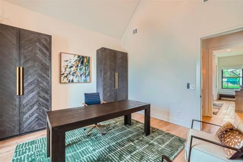 1733 Nightlife Cove Spicewood TX 78669