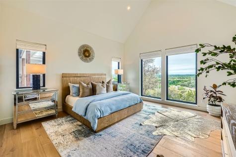 1733 Nightlife Cove Spicewood TX 78669
