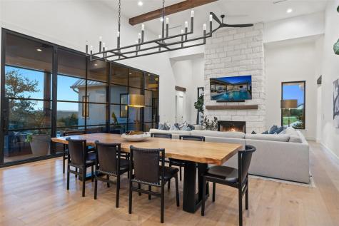 1733 Nightlife Cove Spicewood TX 78669