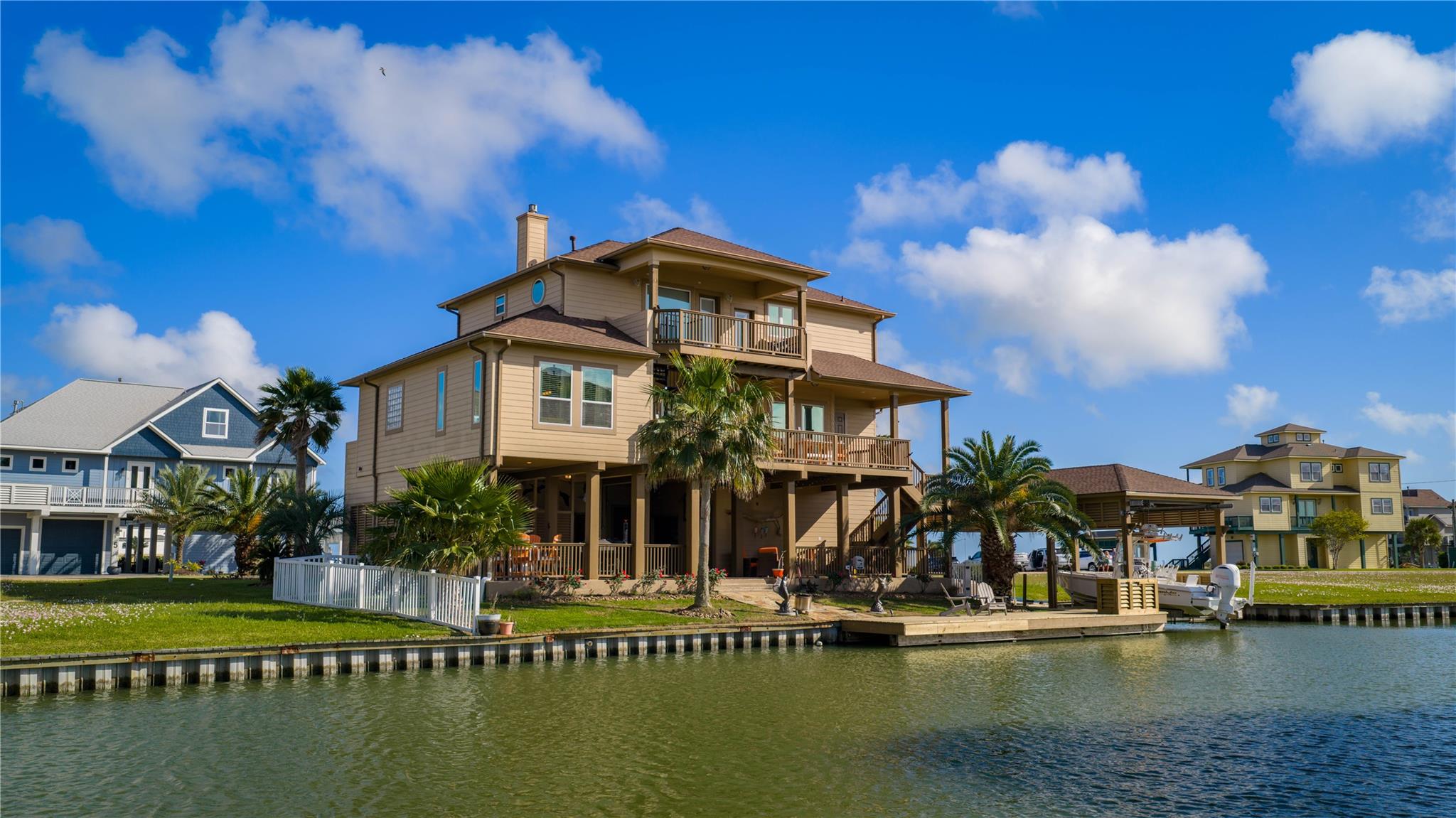8 Loggerhead Hitchcock TX 77563