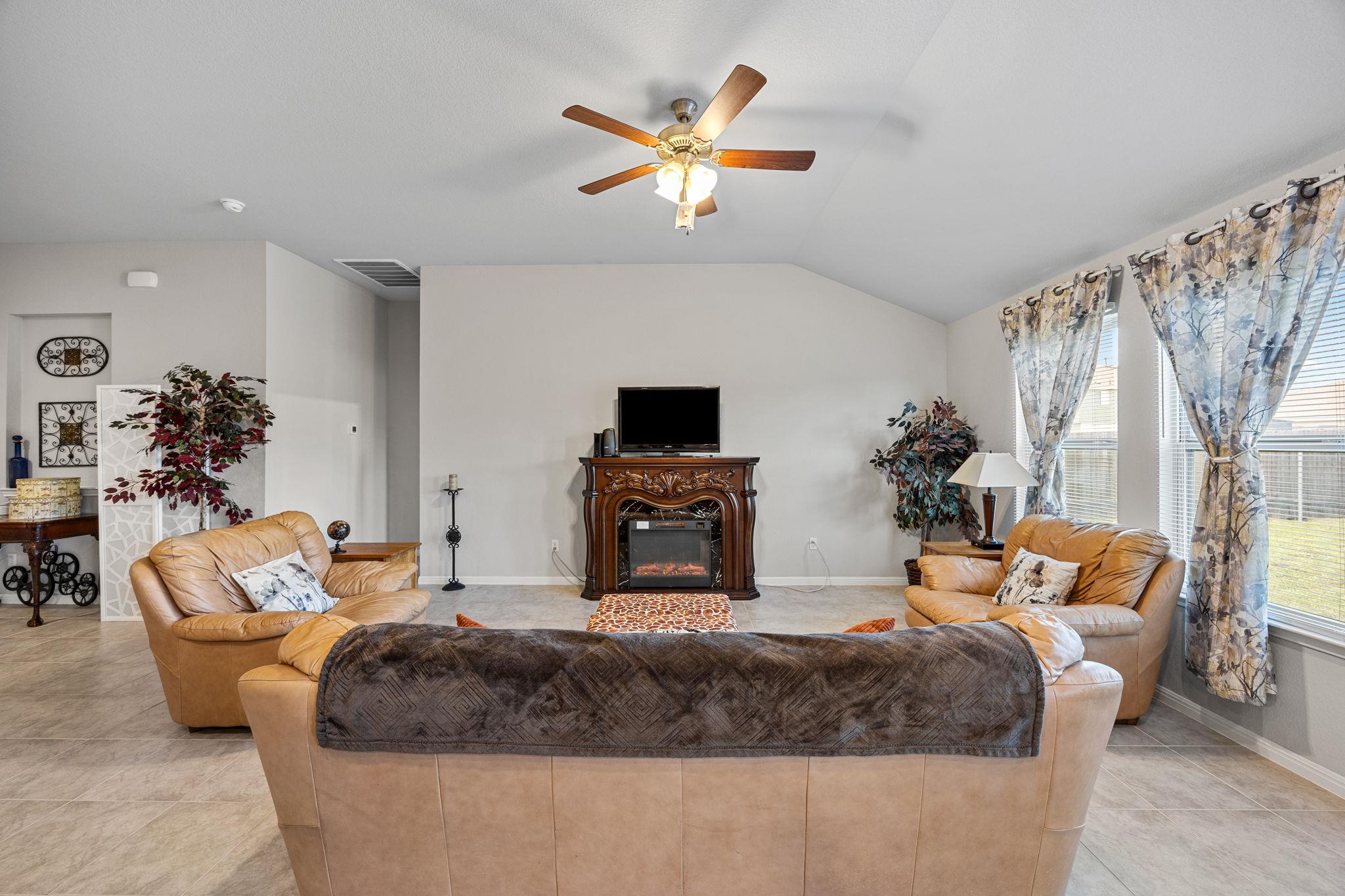 12520 Woodcock Way Manor TX 78653