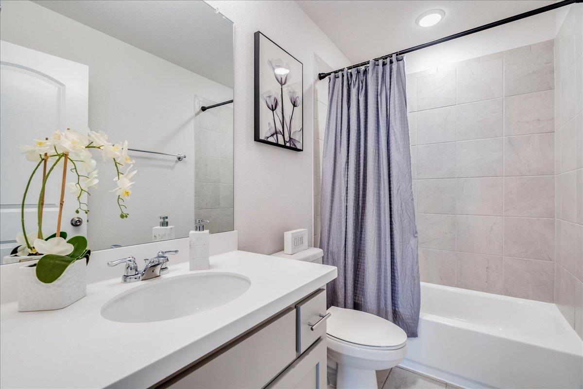 4513 Lucabella Lane Leander TX 78641