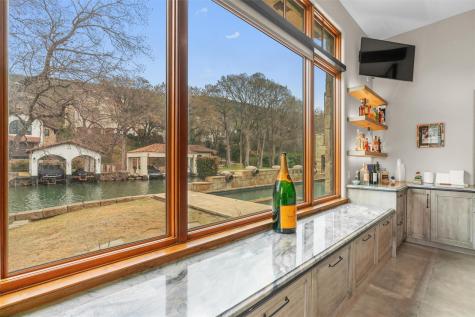 4407 Island Cove Austin TX 78731