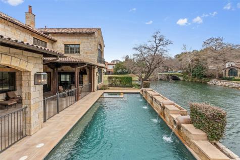 4407 Island Cove Austin TX 78731