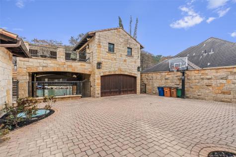 4407 Island Cove Austin TX 78731