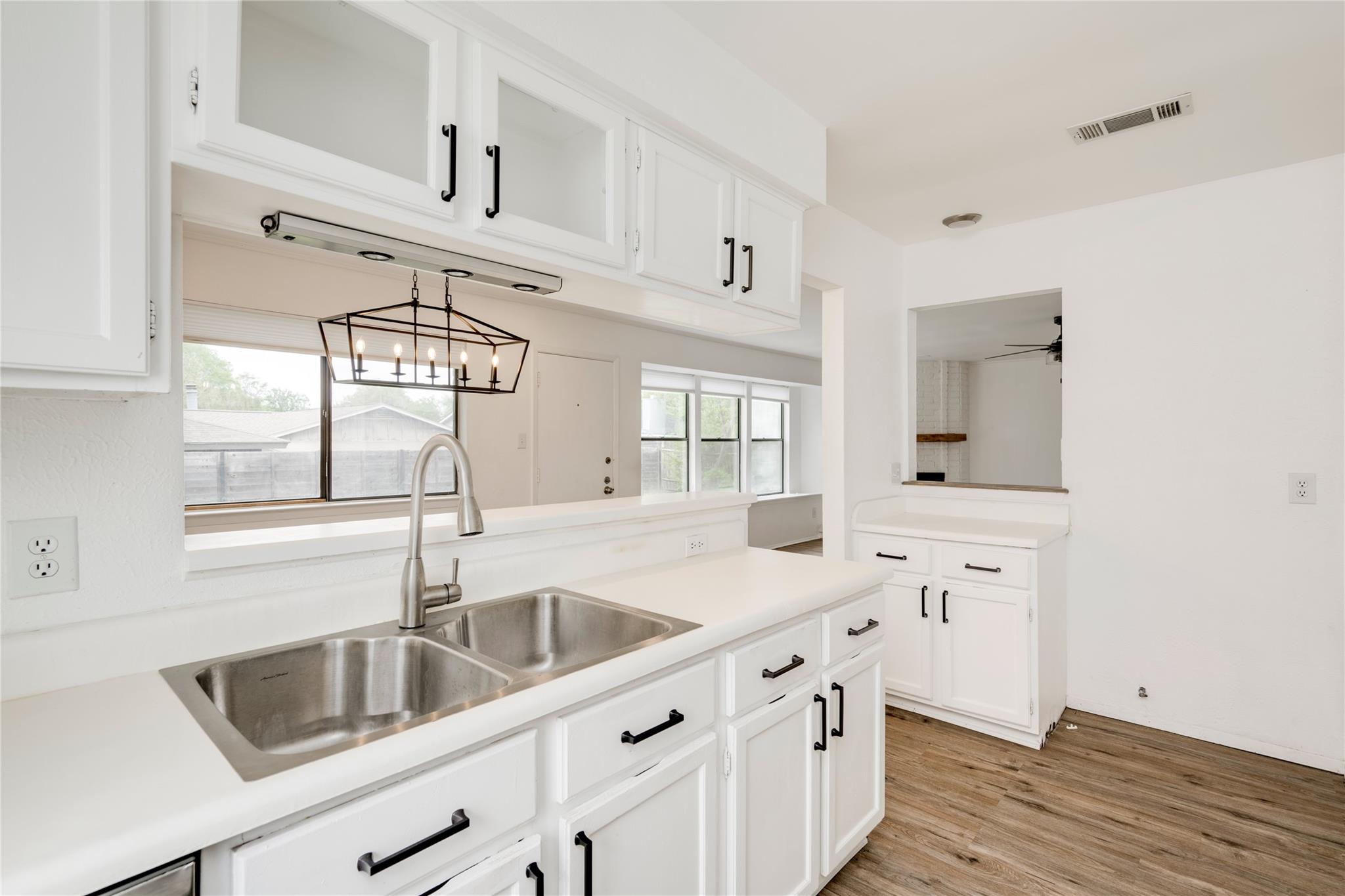 6705 Lancret Hill Drive Austin TX 78745