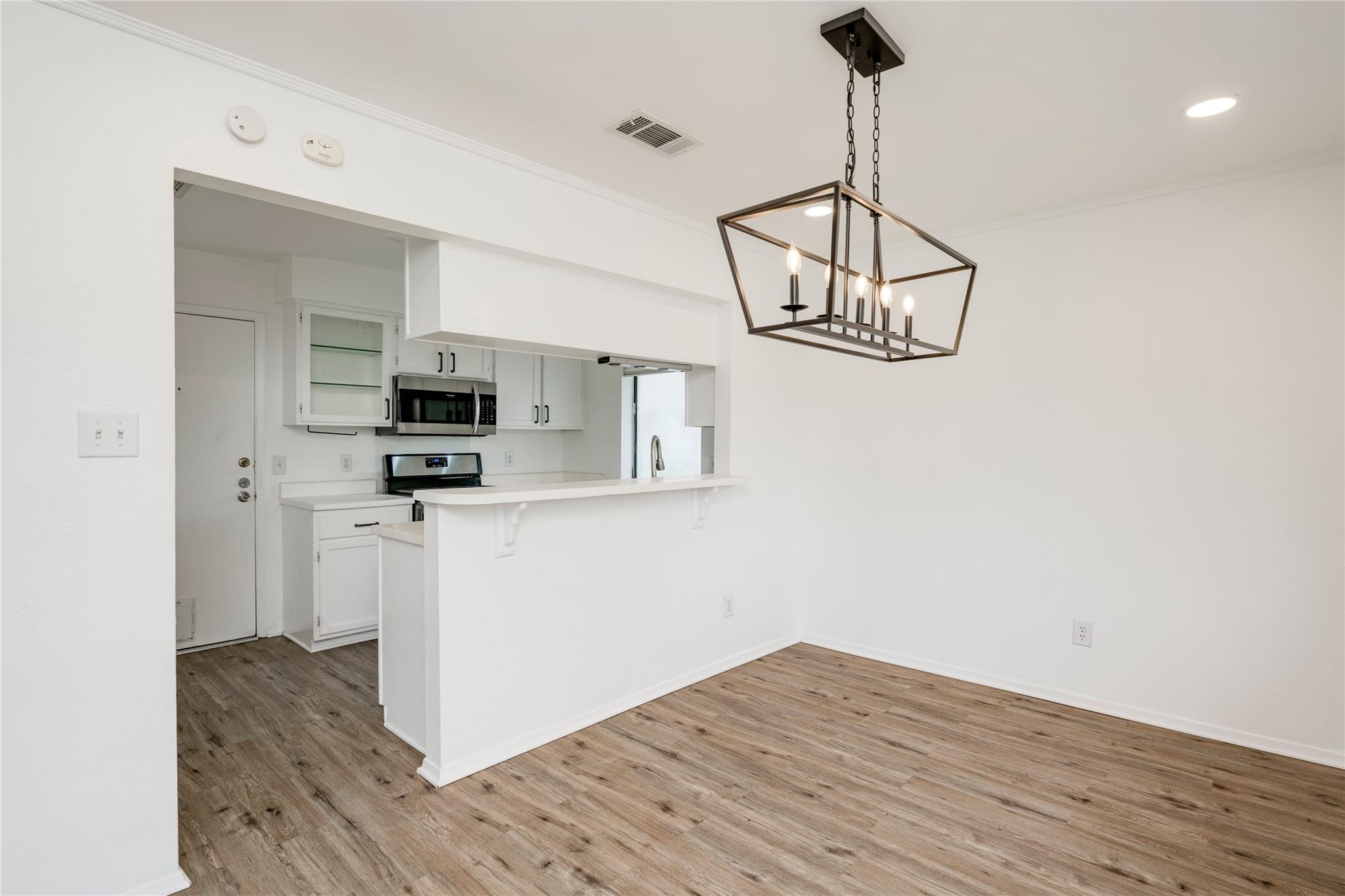 6705 Lancret Hill Drive Austin TX 78745