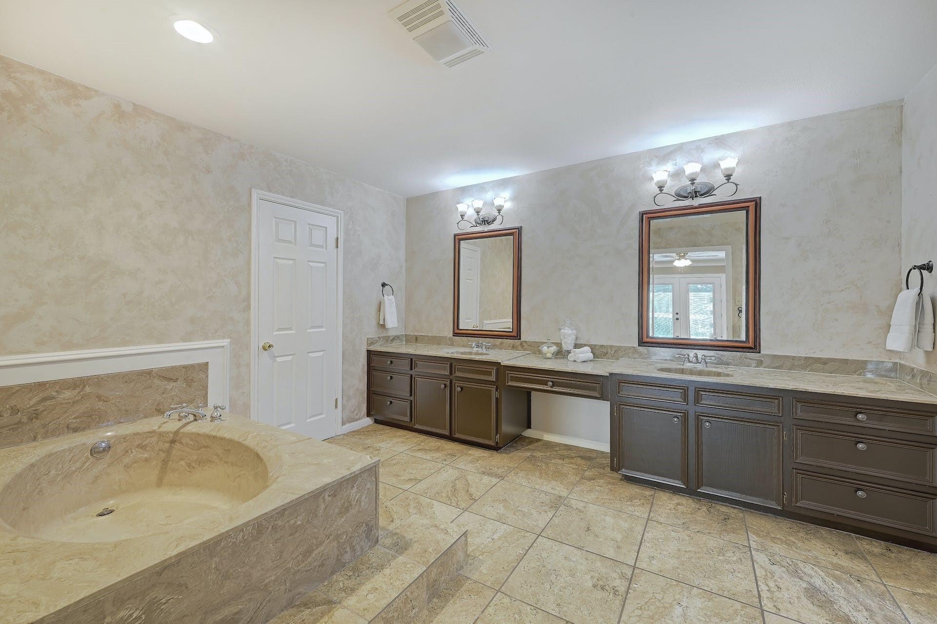 1341 Meadowild Drive Round Rock TX 78664