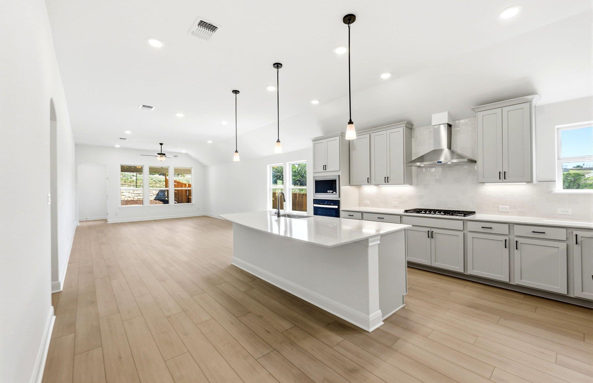 7009 Cliff Rose Drive Spicewood TX 78669