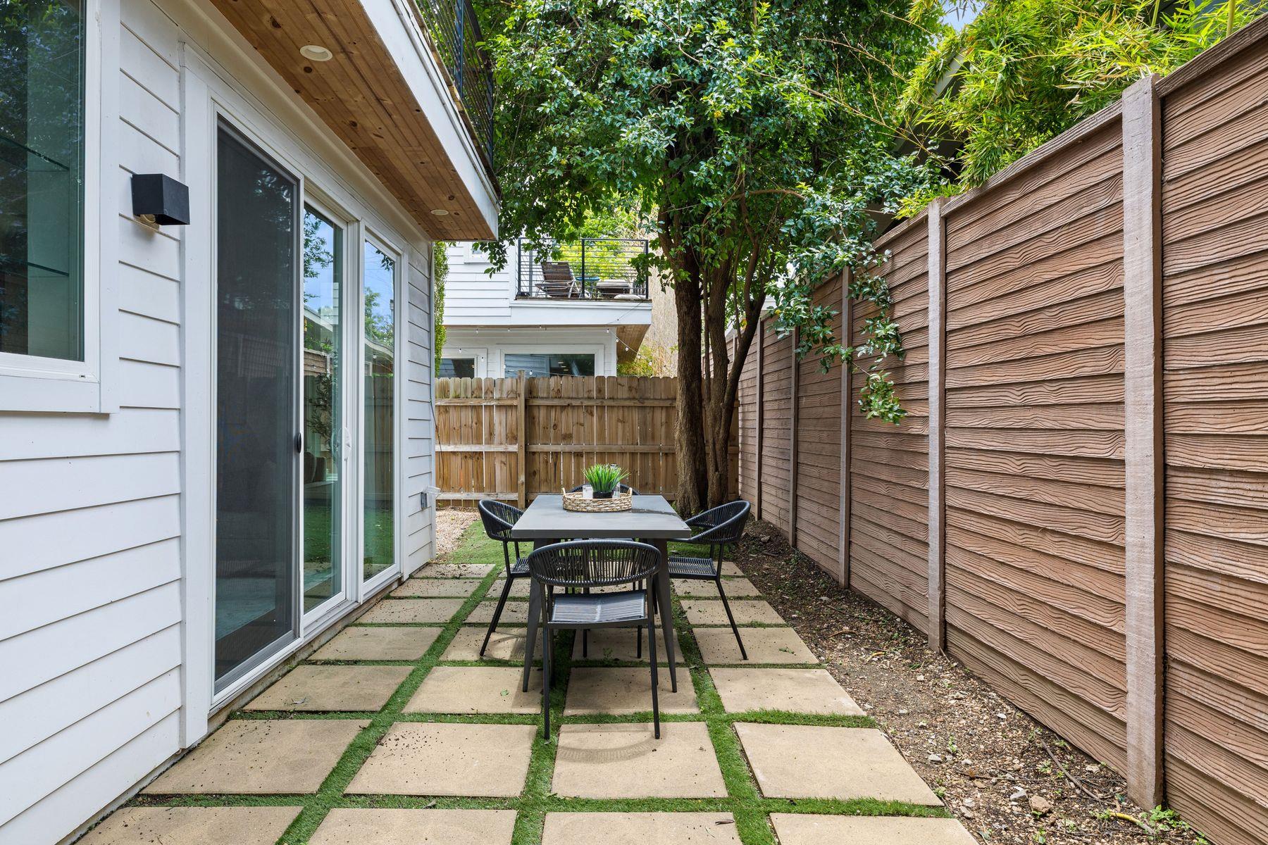 1604 Haskell Street Austin TX 78702