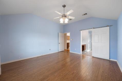 215 Kerley Drive Hutto TX 78634