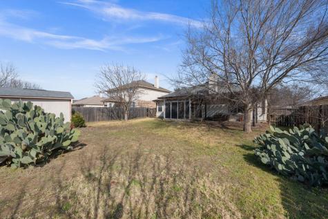 215 Kerley Drive Hutto TX 78634