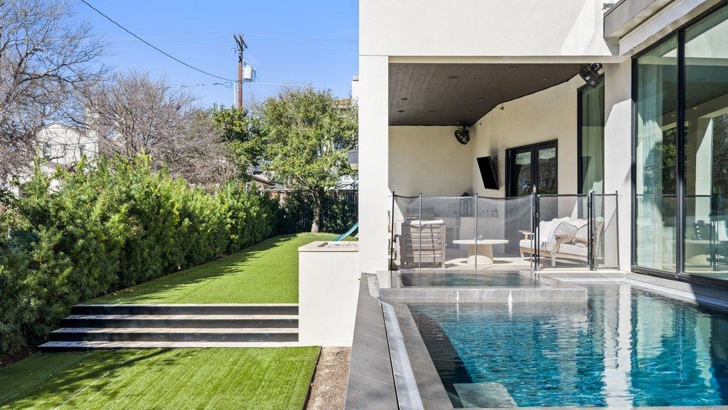 5 Inwood Cove Austin TX 78746