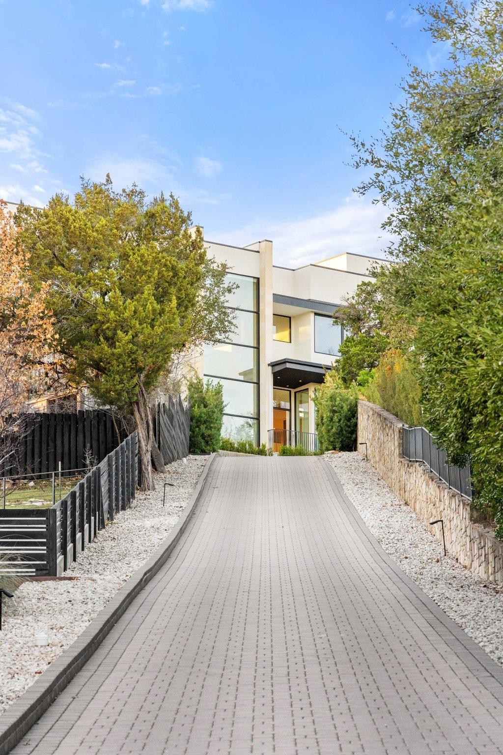5 Inwood Cove Austin TX 78746