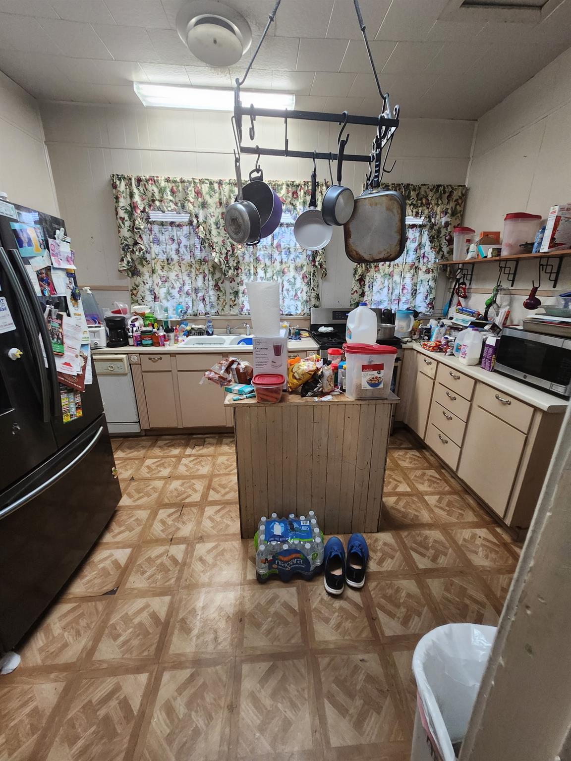502 W 4th Street Taylor TX 76574
