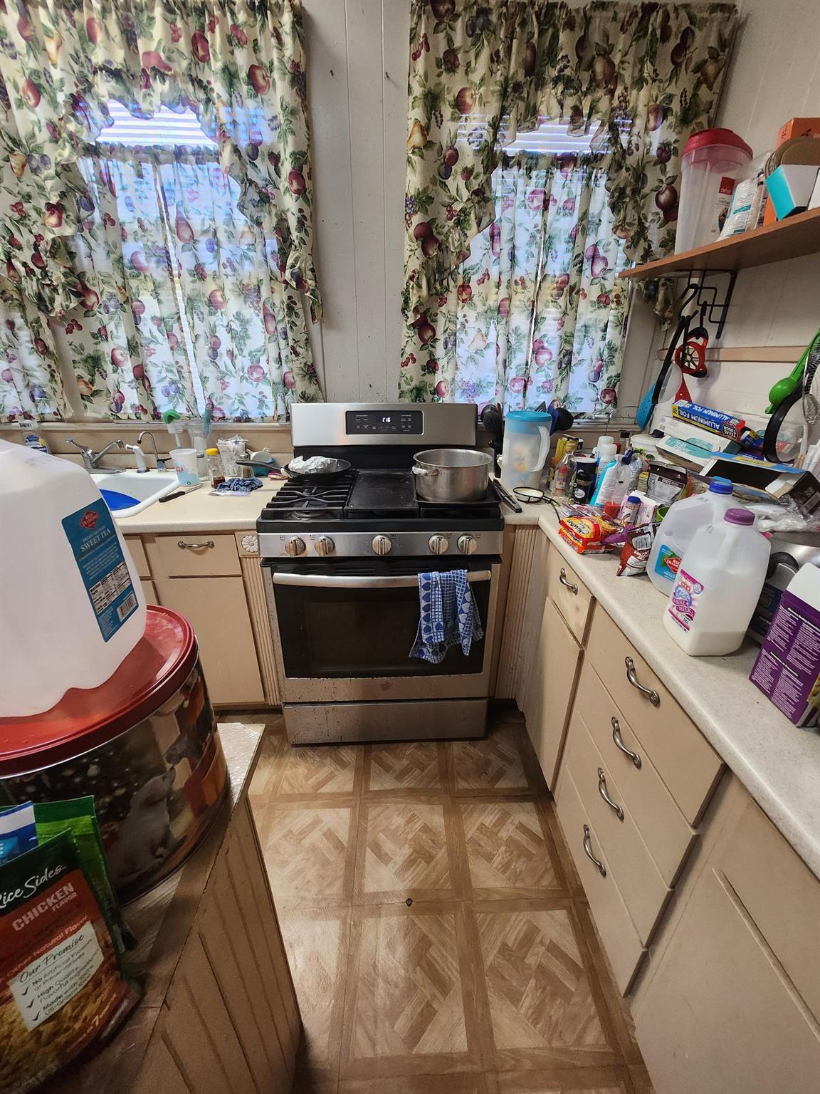 502 W 4th Street Taylor TX 76574