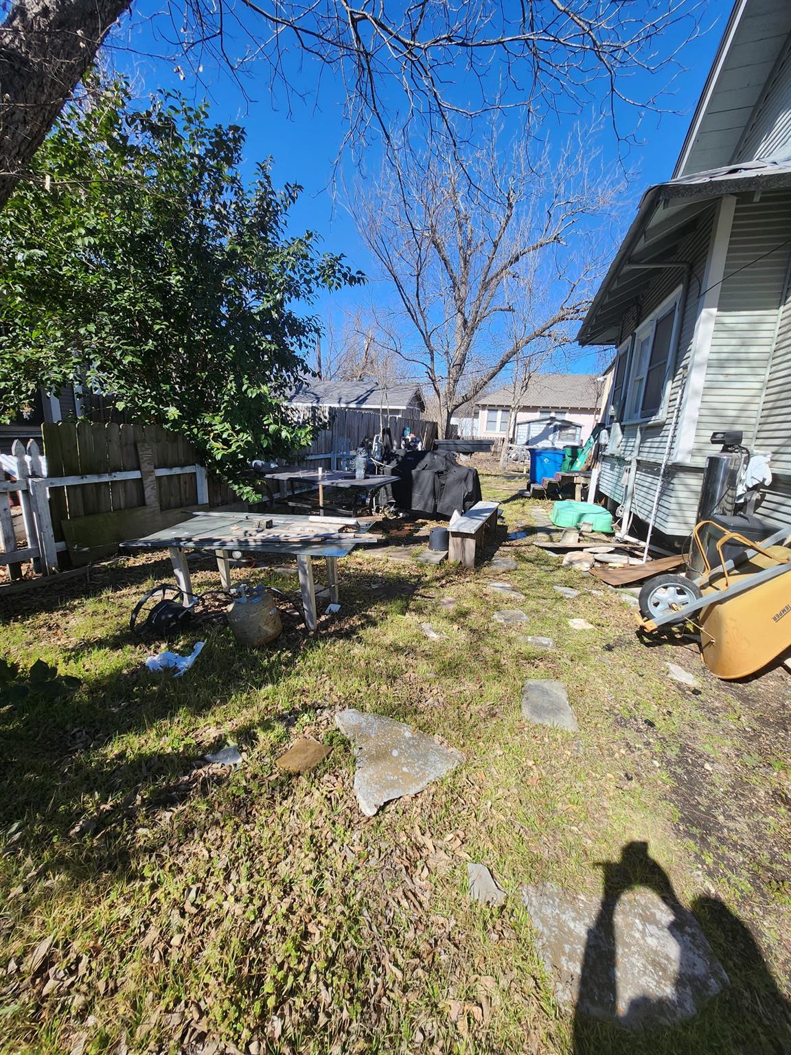 502 W 4th Street Taylor TX 76574