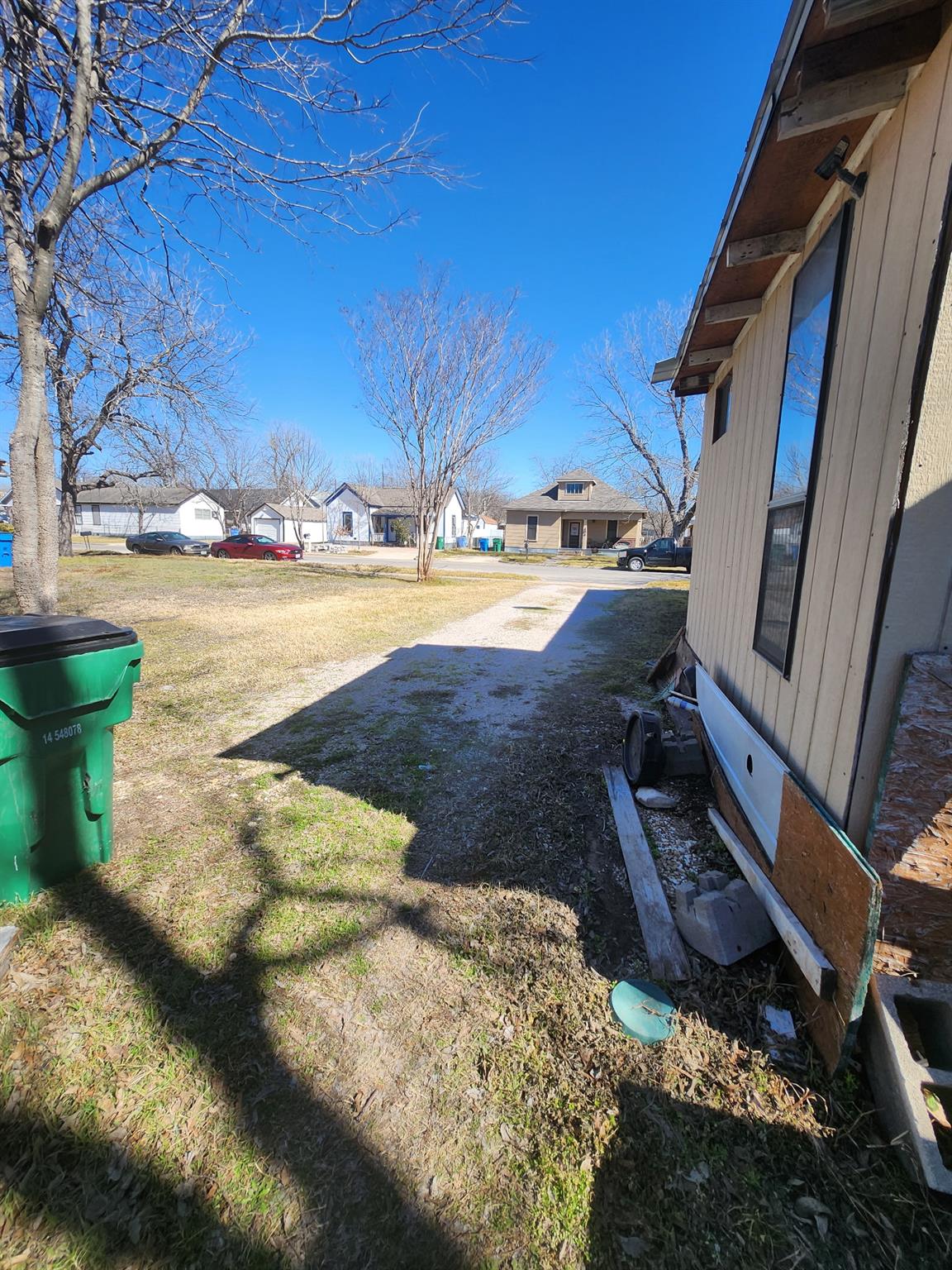 502 W 4th Street Taylor TX 76574