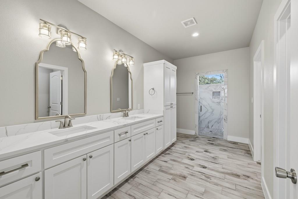 718 Emory Drive Fredericksburg TX 78624