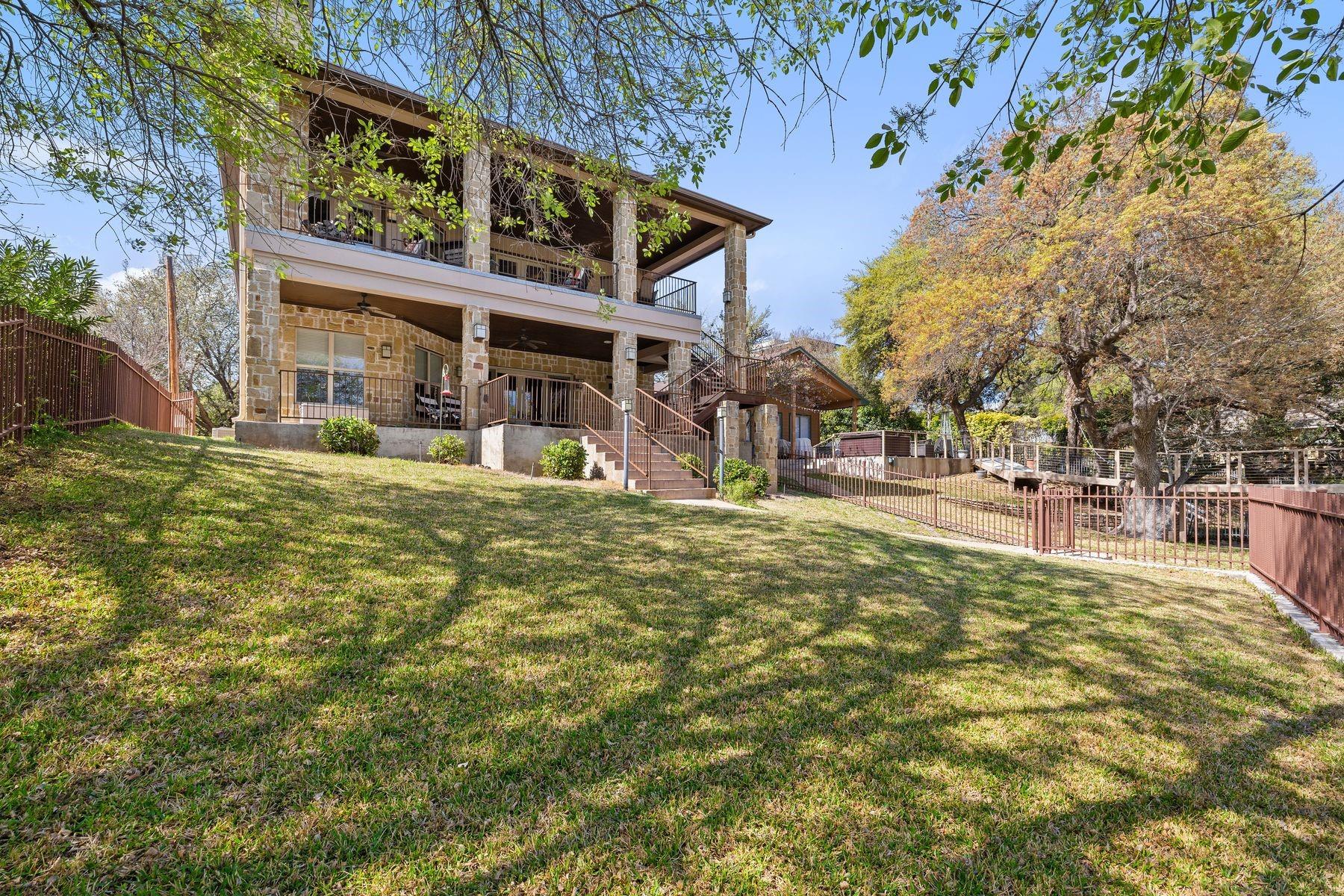 1413 County Road 132-a Kingsland TX 78639