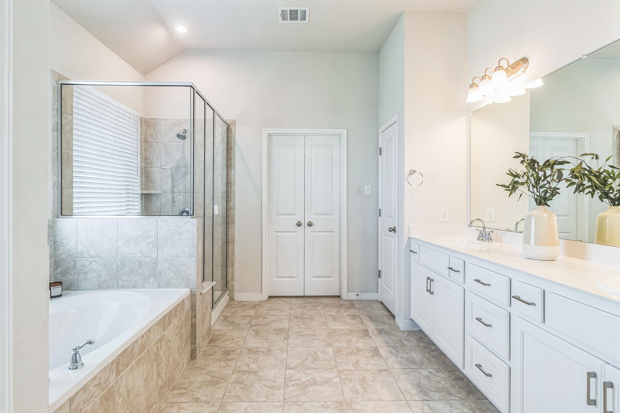 7901 Sunrise Ravine Pass Lago Vista TX 78645