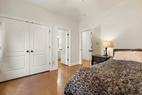 5319 Bull Run Austin TX 78727