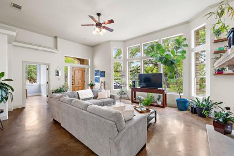 5319 Bull Run Austin TX 78727