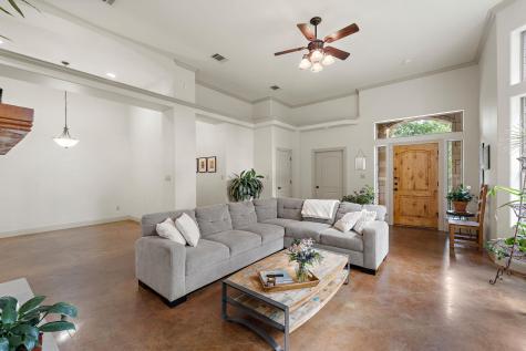 5319 Bull Run Austin TX 78727