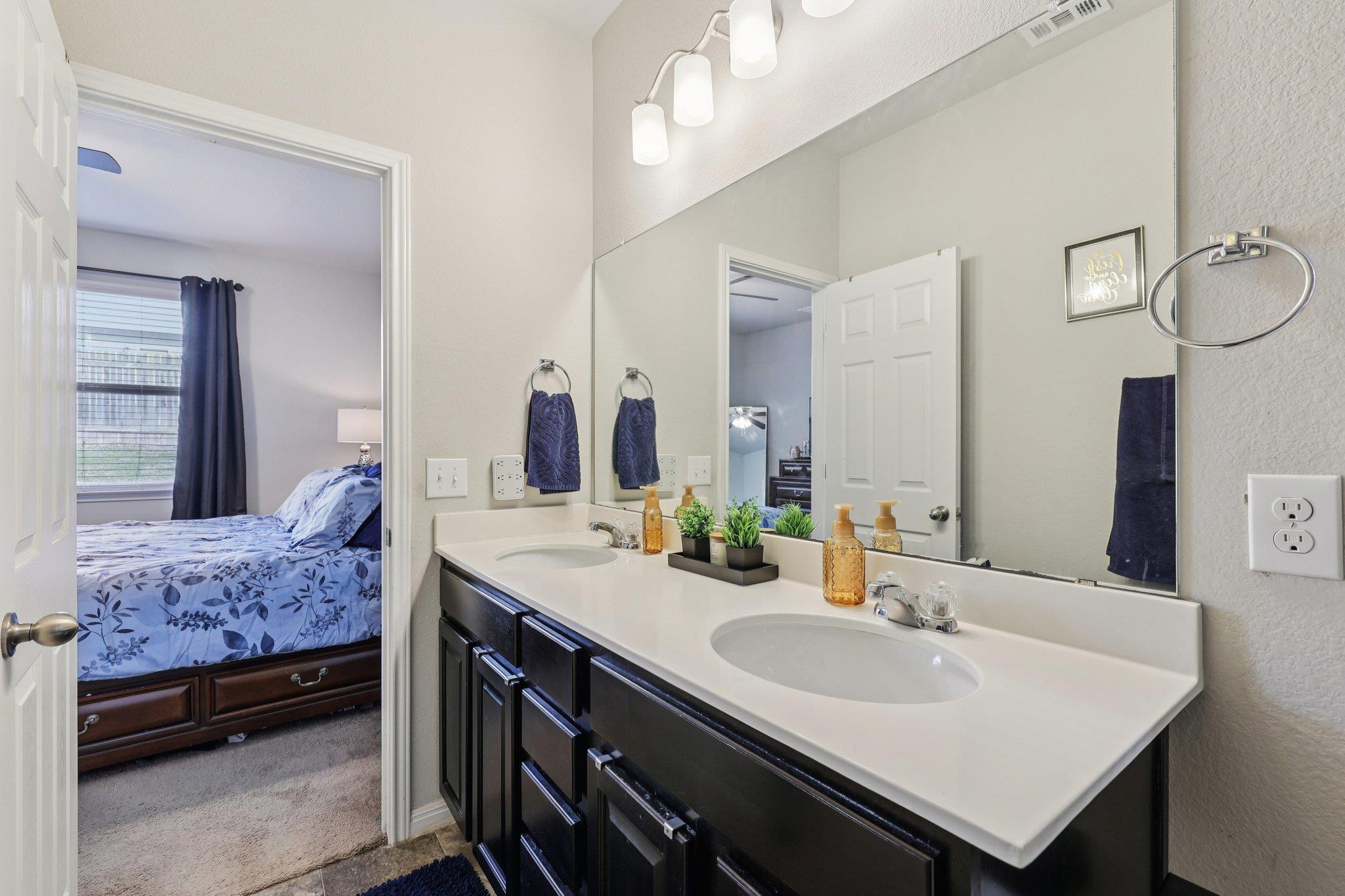 184 Corvid Drive Buda TX 78610